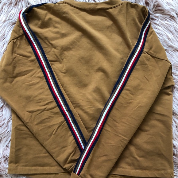 Brown Sweater with blue/red/white/brown stripe - Picture 5 of 6